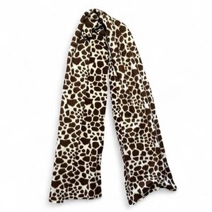 Giraffe Print Fleece Scarf Women's One Size Brown White Animal Print Soft Cozy